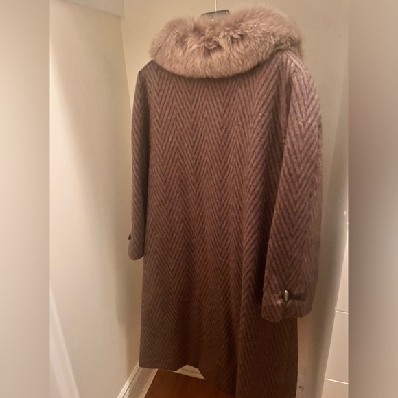 Berghaus Winter Wool Coat with fur collar - Picture 4 of 5